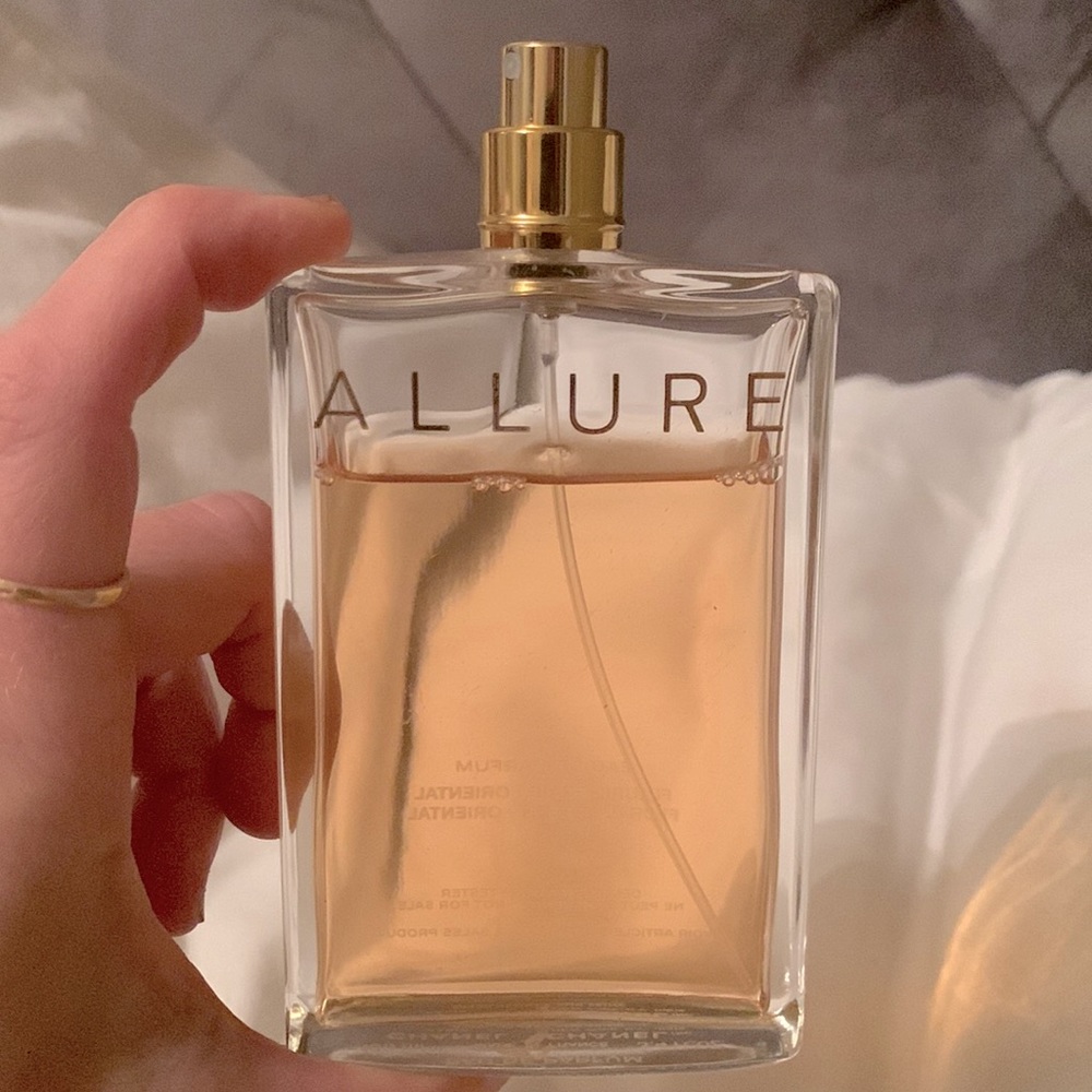 Chanel allure perfume